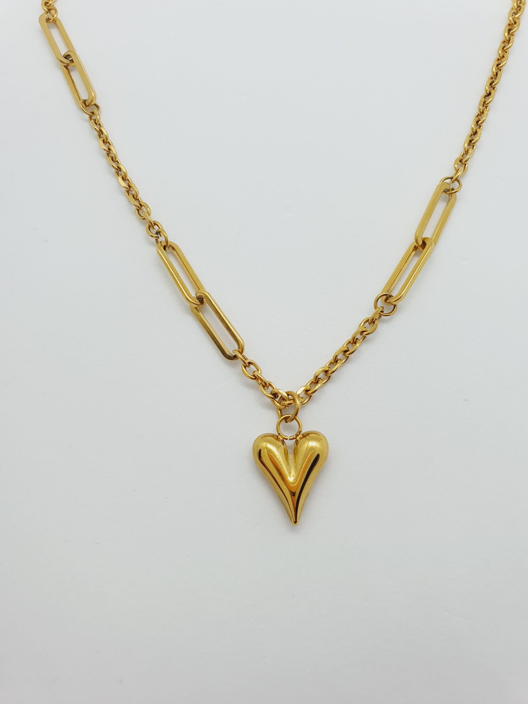 Mixed heart necklace