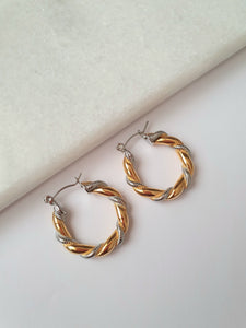 Zhora twist hoops