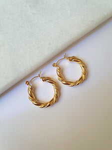 Zhora twist hoops